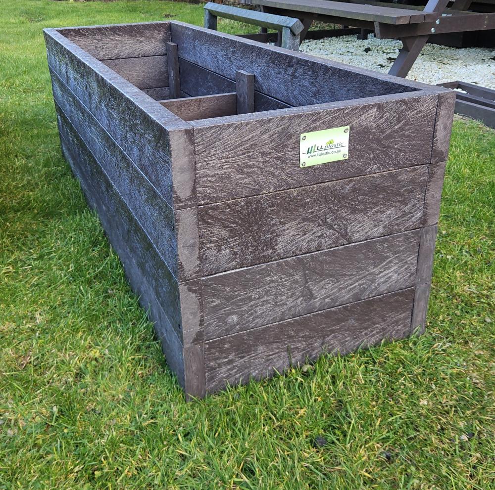 Composite Planter - Image 6