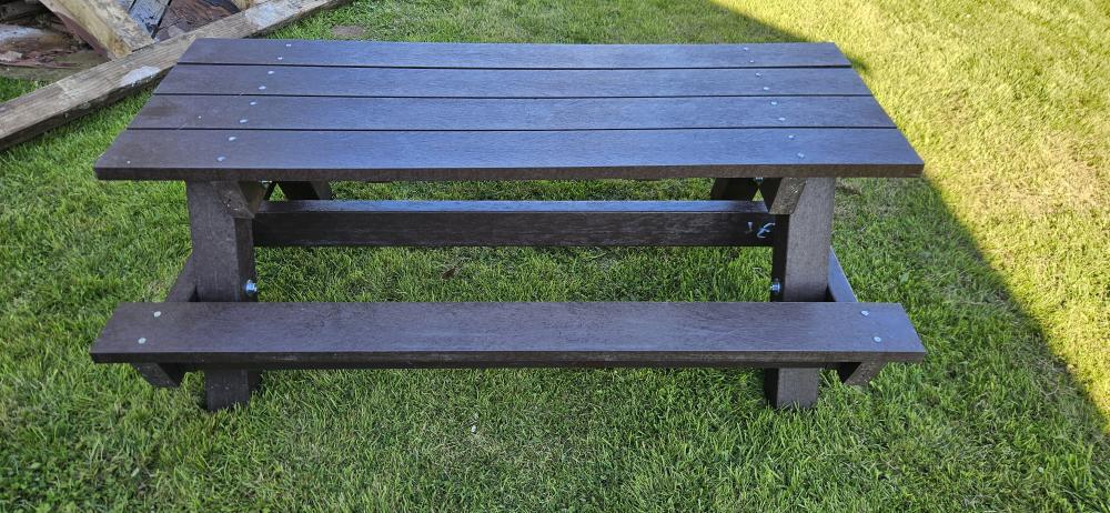Childrens Picnic Table (Johnny) - 1500 x 980 x 570 mm - Image 3