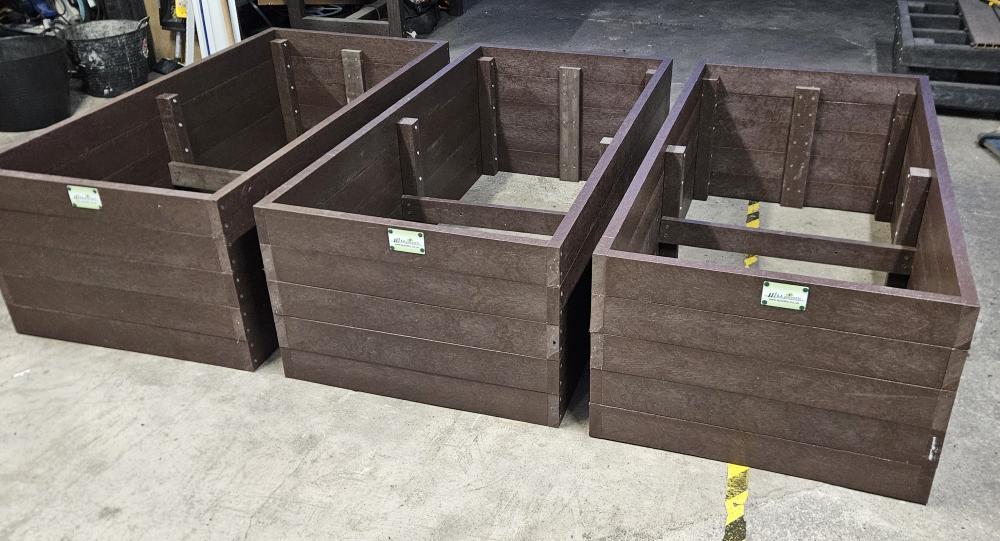 Composite Lightweight Planter - Image 2