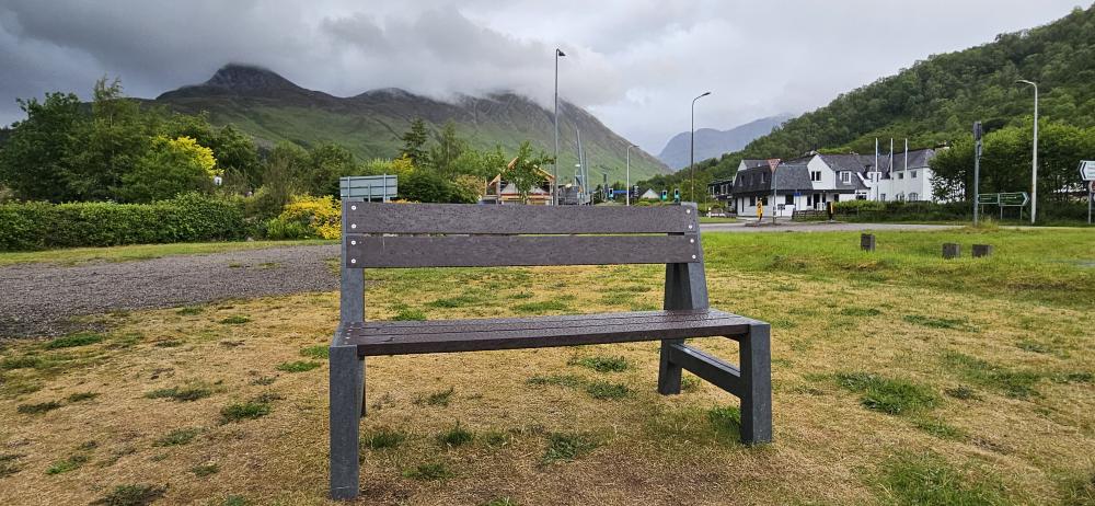 Composite Bench (Sophie) - 770 x 410 x 1500 mm - Image 3