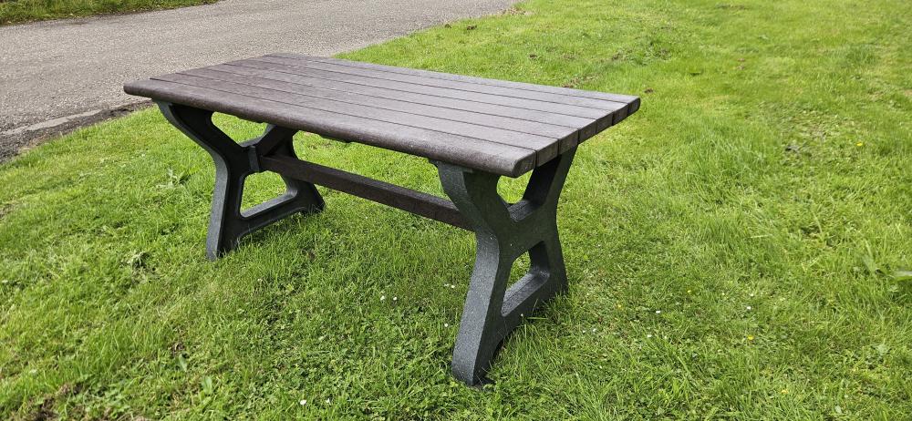 Composite Garden Table - 1700 x 930 x 930 mm - Image 5